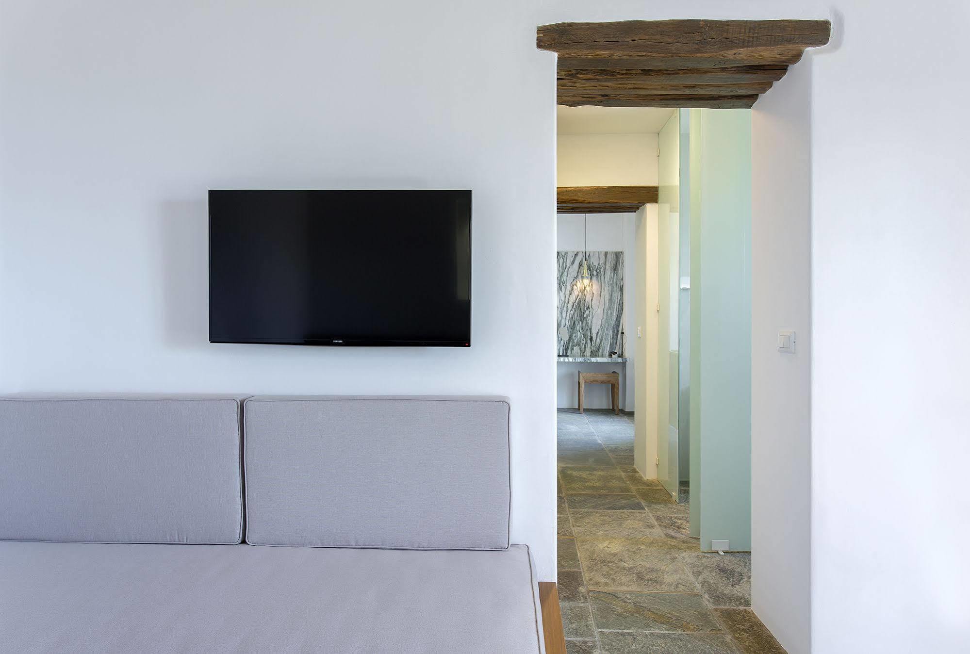 Otel Far Out &